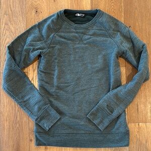 Women’s Green North Face Sweater | S